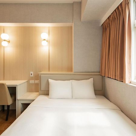 Kindness Hotel Weiwuying Kaohsiung Exterior photo