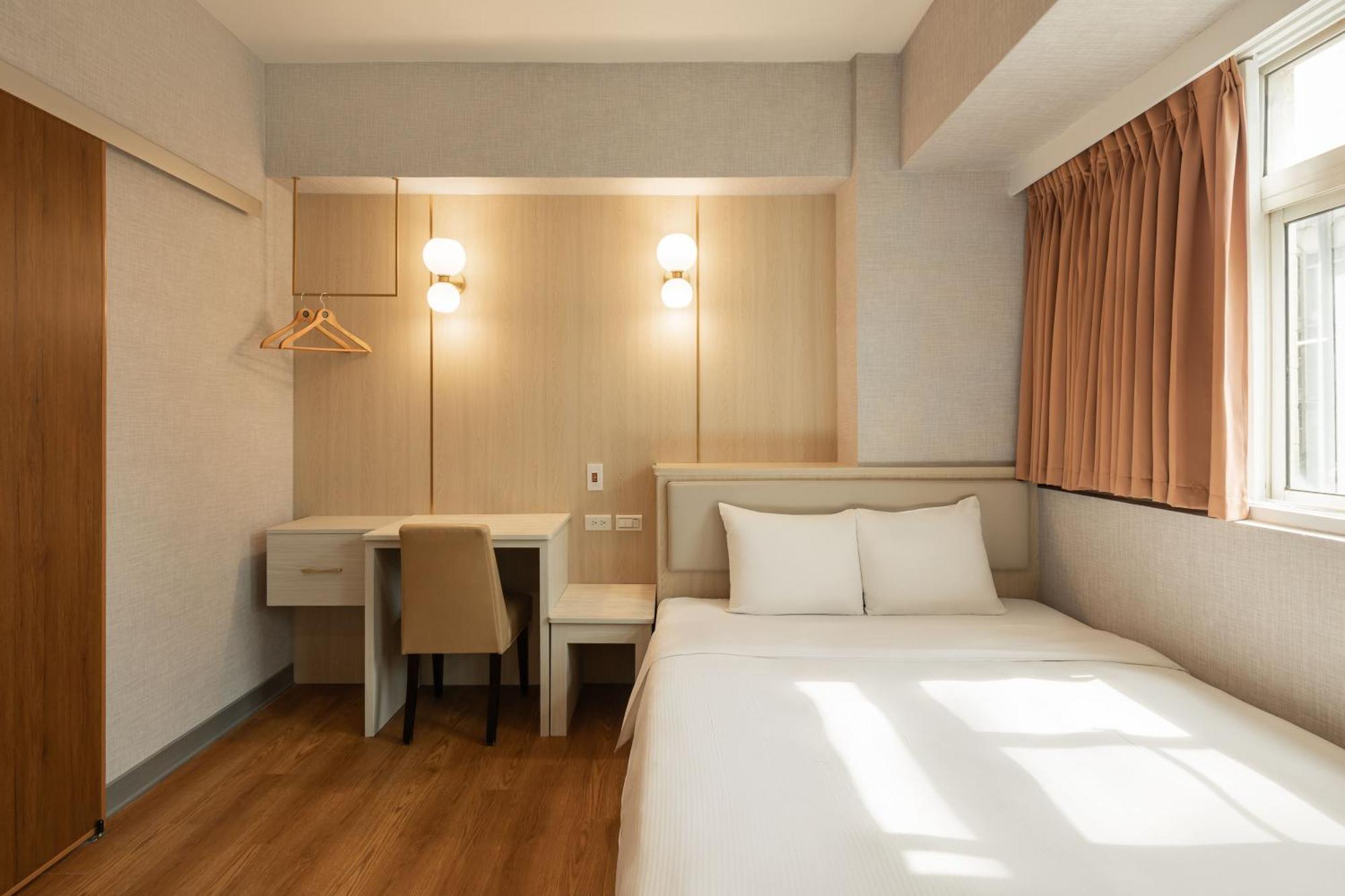 Kindness Hotel Weiwuying Kaohsiung Exterior photo