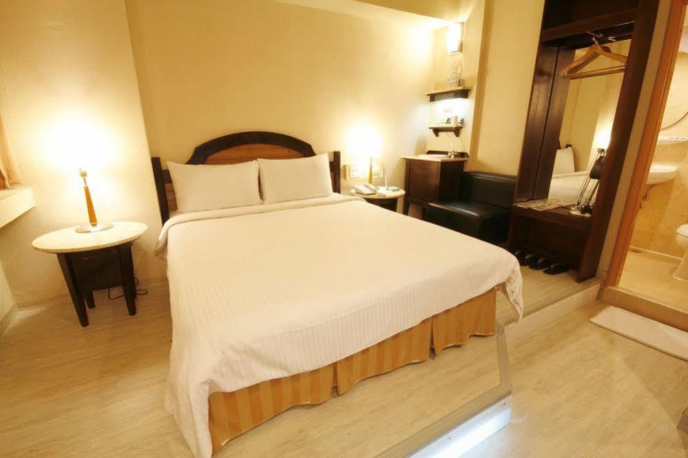 Kindness Hotel Weiwuying Kaohsiung Exterior photo